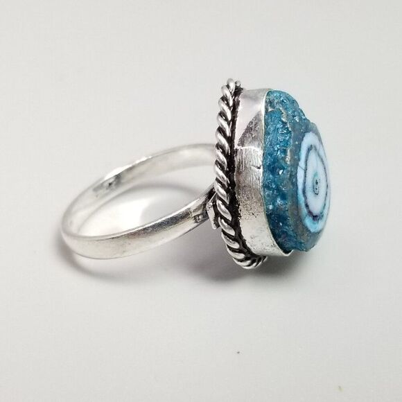 Vintage Blue Drop Shape Ring, Silver Tone Bezel Set Size 8 Band, Estate - Picture 4 of 8